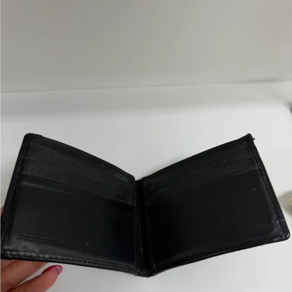 Burberry Men’s Black Leather Bifold Wallet w/ Dust Bag Luxury Classic
